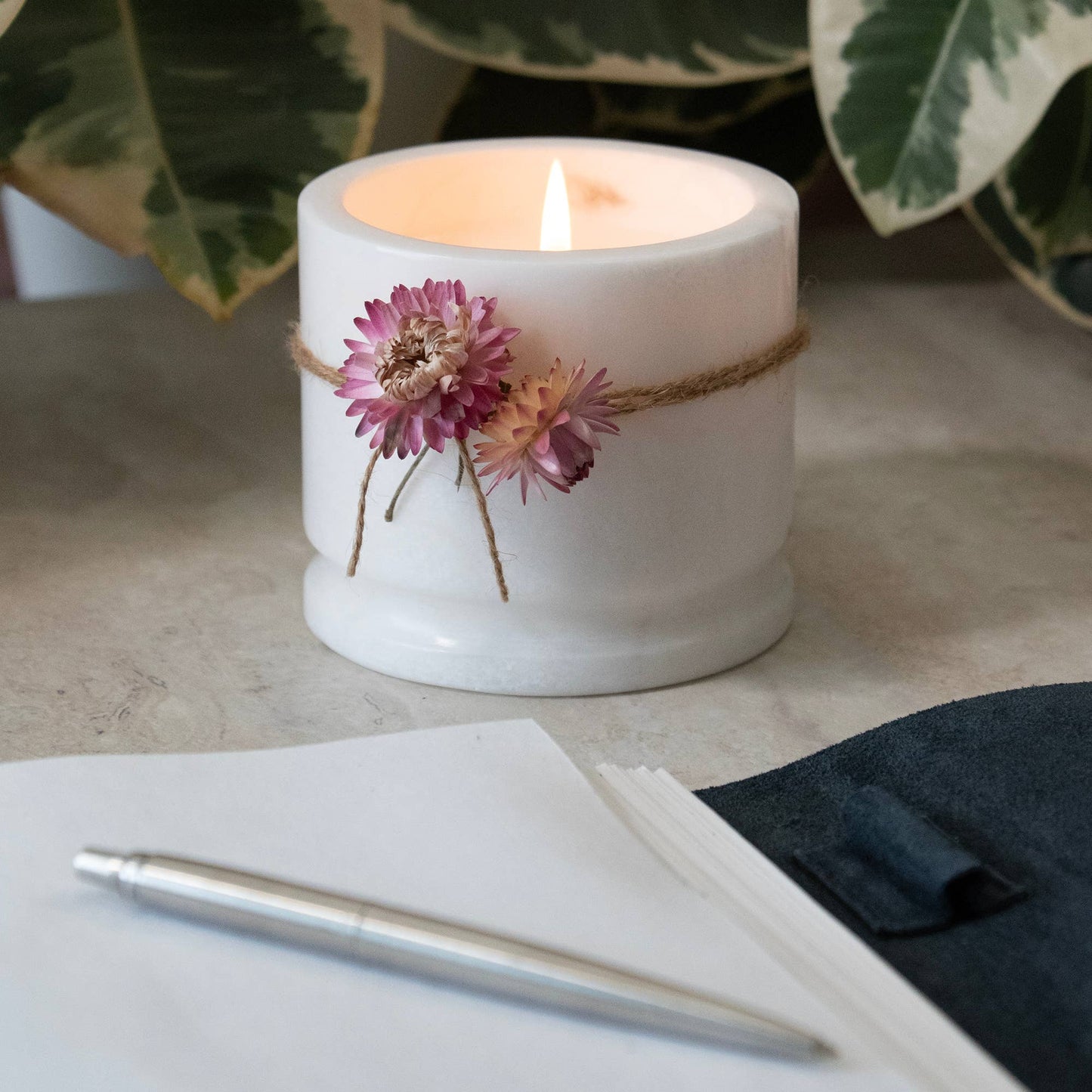 Palo Santo Scented White Marble Candle